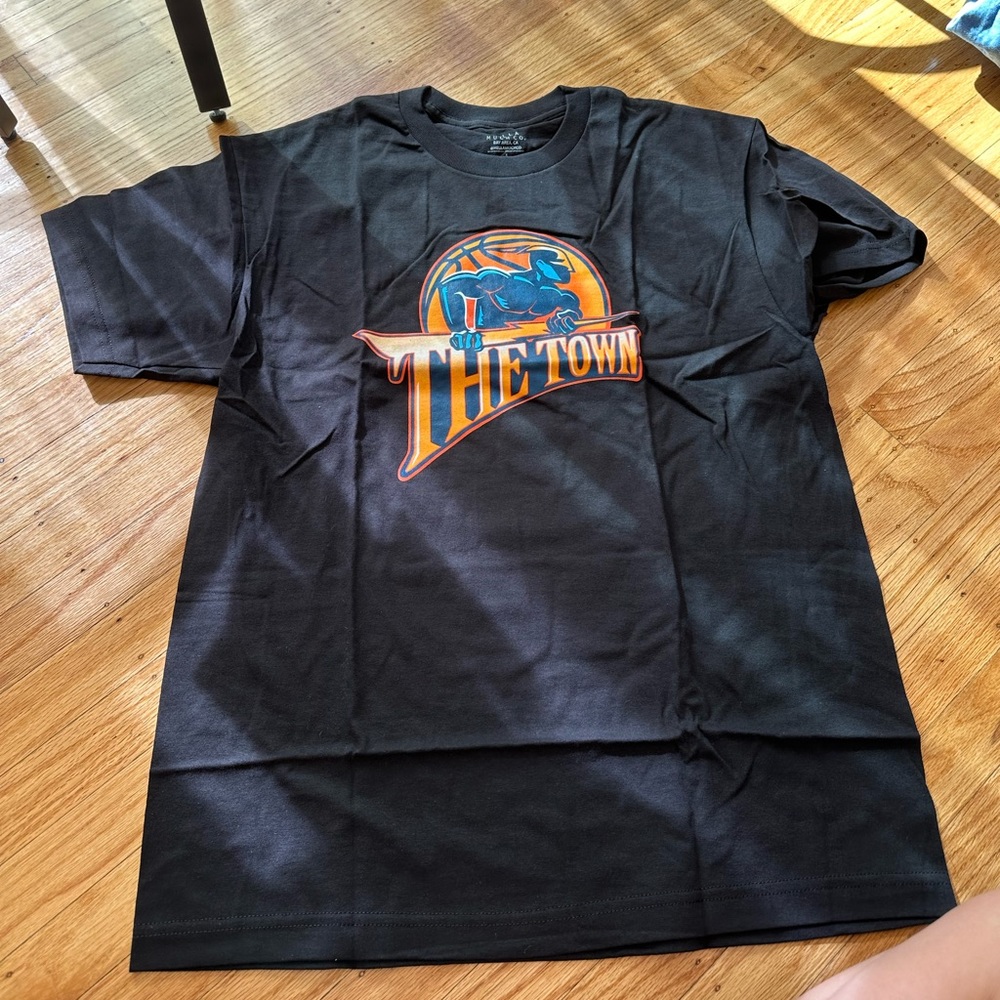 Short sleeve tee